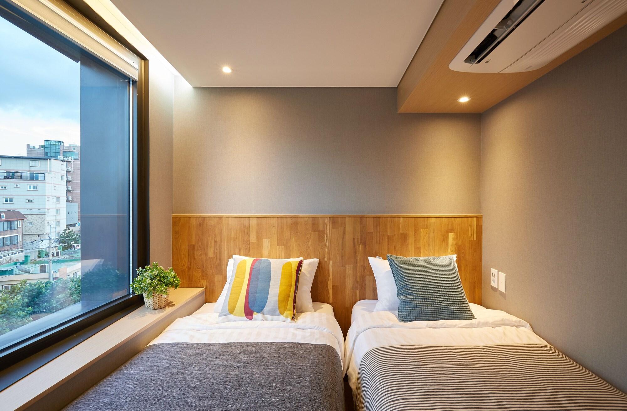 Hostel Cleo Seoul Hongdae Екстер'єр фото